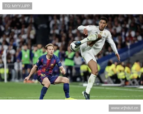 皇马中锋短缺问题加剧，对赛季攻坚阶段表现带来明显制约