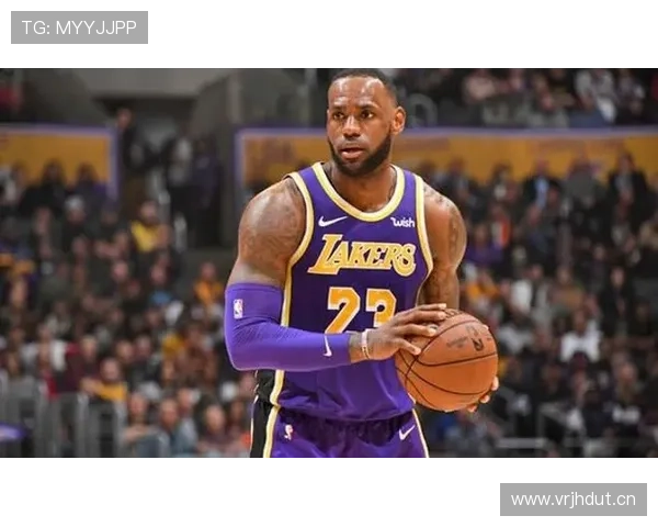 拉塞尔·韦斯特布鲁克的鞋柜堪比博物馆，我手抖不敢点开