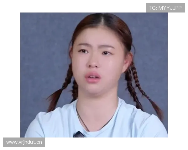 管晨辰穿个运动鞋都比我年终奖贵