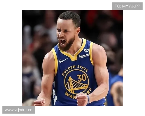 库里三分无球跑位效率提升显著拉开勇士进攻空间